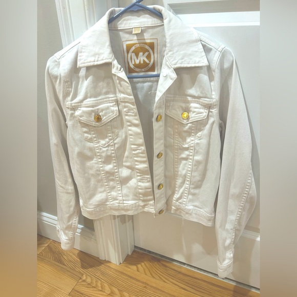 MICHAEL Michael Kors White Jean Jacket with Gold Buttons - Picture 1 of 11